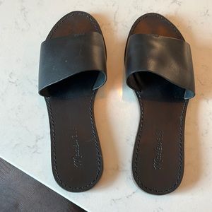 Madewell the boardwalk post slide sandal black leather.